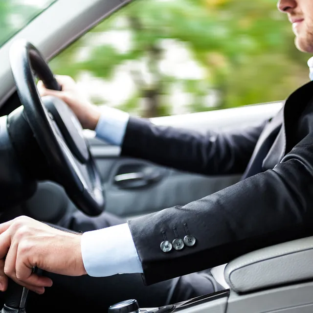 taxi services, Surrey, Walton-on-Thames, Walton on Thames taxis, airport transfers, Walton taxis